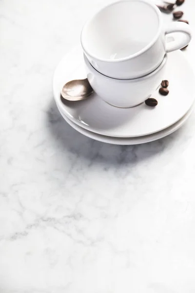 Kávé összetétele fehér márvány háttér, copyspace — Stock Fotó