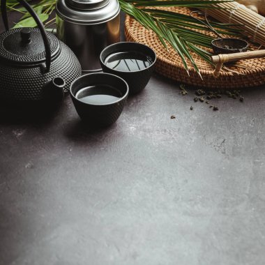 Geleneksel Asya çay seremonisi düzenleme, üst görünümü