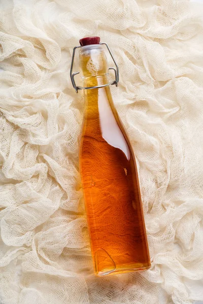 Bebida casera fermentada, planas, concepto de estilo de vida saludable —  Fotos de Stock