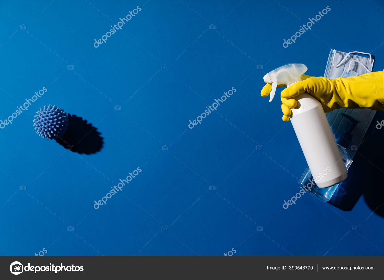 喷洒至清洁及消毒病毒 Covid 19 Coronavirus病 预防措施 卫生和清洁卫生 病毒被喷雾 消毒剂溶液杀死 阻止covid 19 图库照片 C Klenova