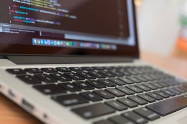 Dizüstü bilgisayar geek kodlama ve klavye