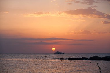 Barcelona gündoğumu yat ile