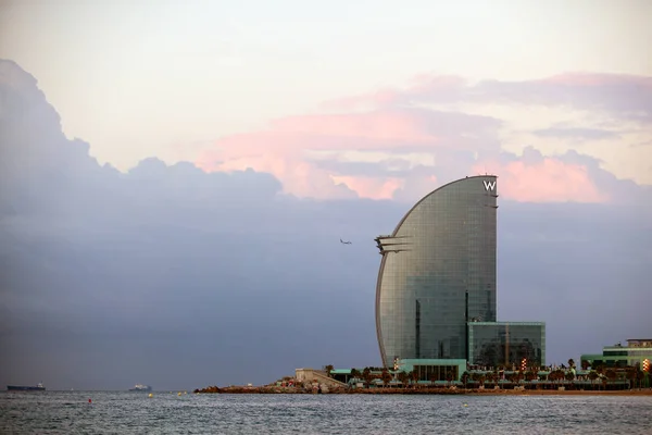Hotel W Barcelona üzerinden iniş uçak