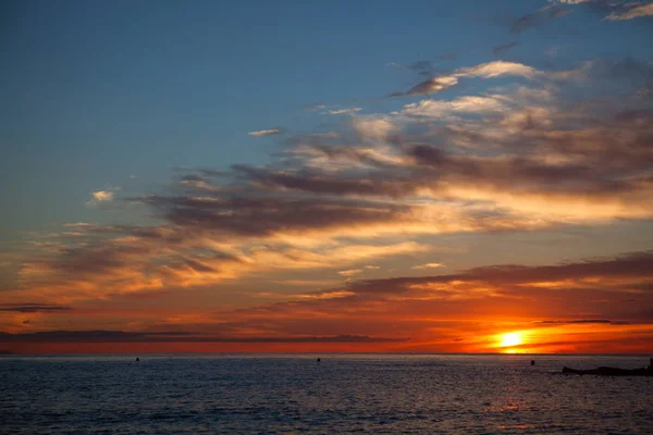 Barcelona sabah gündoğumu deniz