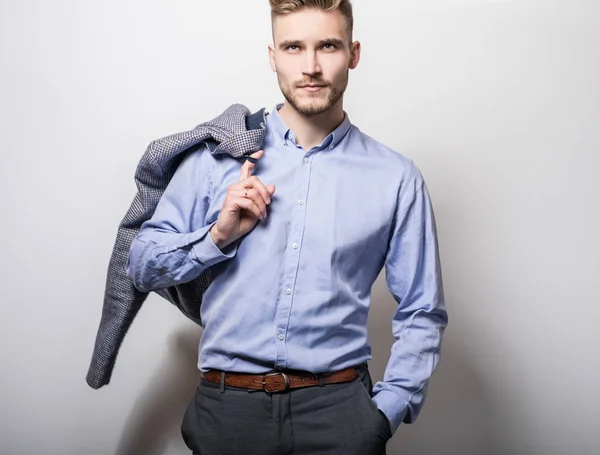 Eleganter Junger Gutaussehender Mann Blauem Hemd Und Jacke Modeporträt Studio — Stockfoto