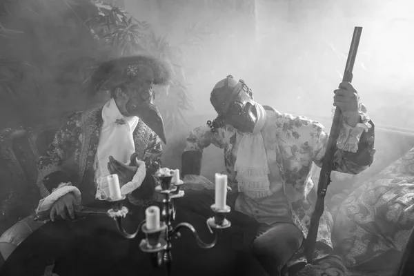 Actoren Stoom Punk Maskers Antieke Kostuums Binnen Zwart Wit Foto — Stockfoto