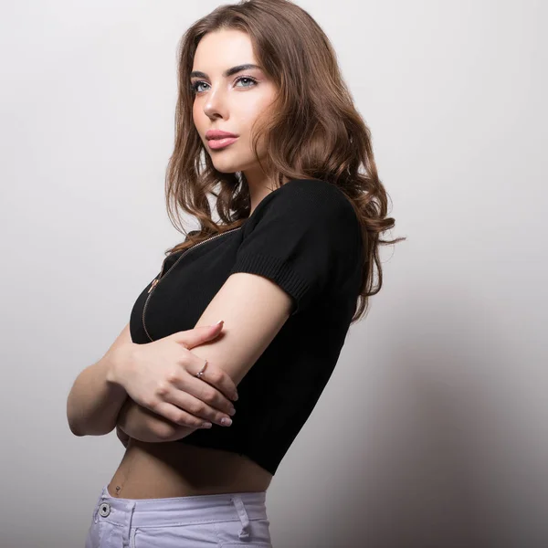 Jovem Mulher Bonita Estúdio Retrato — Fotografia de Stock