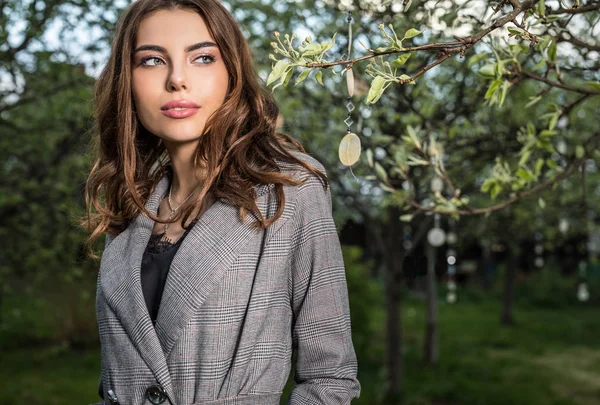 Outdoors Portrait Beautiful Young Woman Posing Summer Garden — Stock Photo, Image