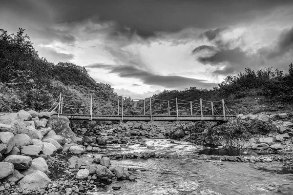 Ponte Paisagem Islandesa Pitoresca Foto Preto Branco — Fotografia de Stock