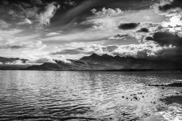 Pittoresco Paesaggio Fiume Montagna Con Natura Tradizionale Dell Islanda Tramonto — Foto Stock