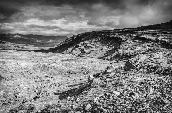 Bellissimo Paesaggio Panoramico Della Natura Islandese Foto Bianco Nero — Foto Stock