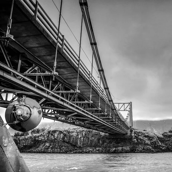 Ponte Paisagem Islandesa Pitoresca Foto Preto Branco — Fotografia de Stock