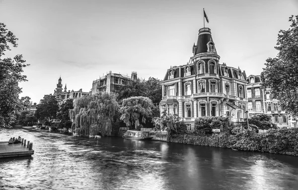 Grachten Ophogingen Van Amsterdam Zwart Wit Foto — Stockfoto