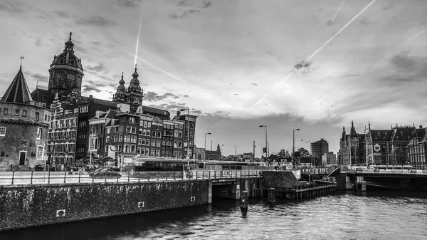 Grachten Ophogingen Van Amsterdam Zwart Wit Foto — Stockfoto