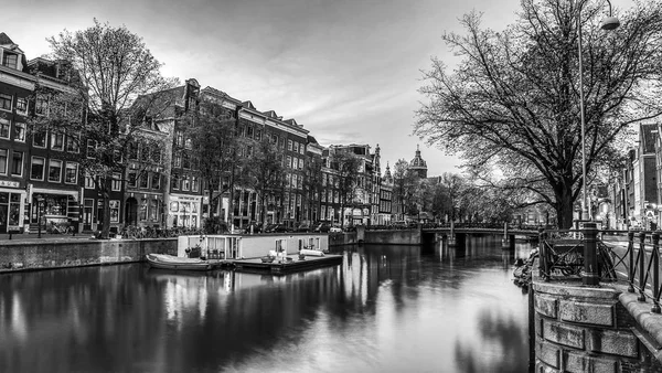 Каналів Набережних Amsterdam City Чорно Біла Фотографія — стокове фото