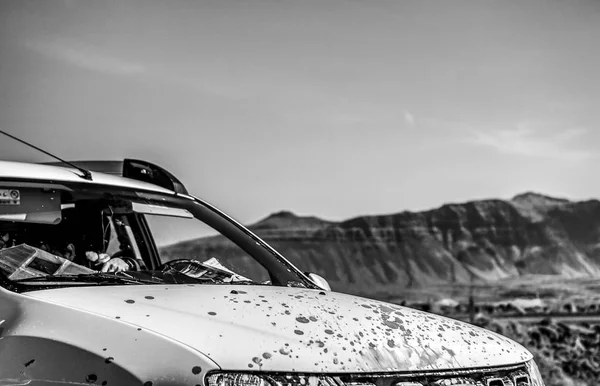 Dirty Car Hood Black White Photo — Stock Photo, Image