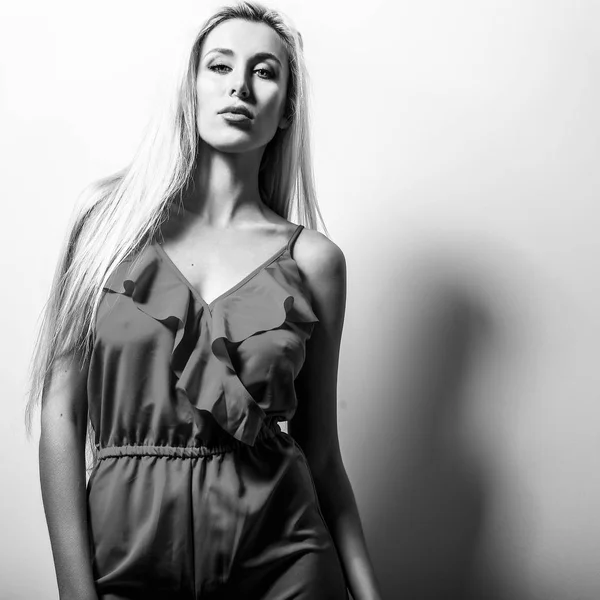 Krásná Sexy Blondýnka Černo Bílé Fotografie — Stock fotografie