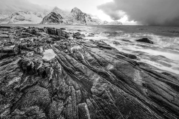 Mar Noruega Islas Lofoten Hermoso Paisaje Blanco Negro Noruega —  Fotos de Stock