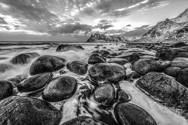 Mar Noruega Islas Lofoten Hermoso Paisaje Blanco Negro Noruega — Foto de Stock