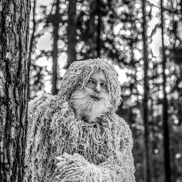 Yeti Mese Karakter Téli Erdő Kültéri Fantasy Fekete Fehér Fénykép — Stock Fotó