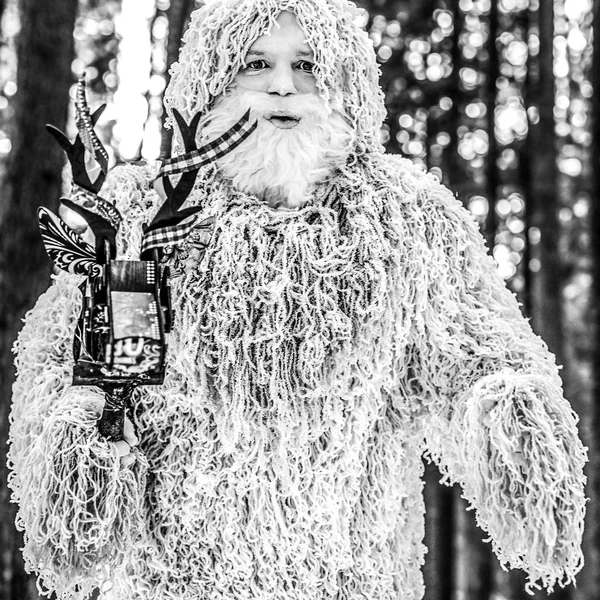 Yeti Sprookje Karakter Winter Woud Buiten Fantasie Zwart Wit Foto — Stockfoto