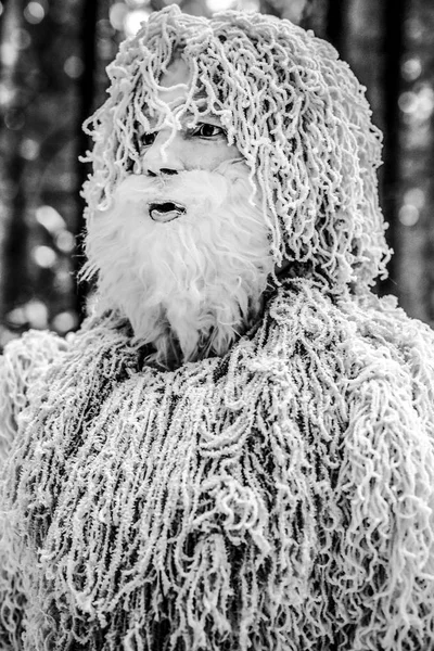 Yeti Sprookje Karakter Winter Woud Buiten Fantasie Zwart Wit Foto — Stockfoto