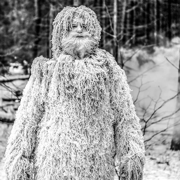 Yeti Saga Tecken Vinter Skog Utomhus Fantasy Svart Vitt Foto — Stockfoto