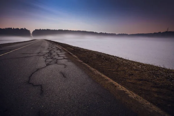 Nachtlandschaft Des Winterweges — Stockfoto