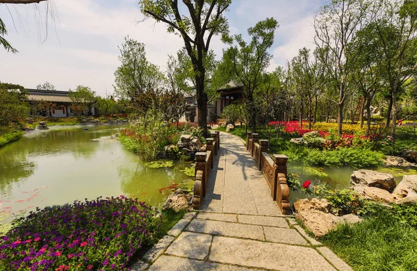 Traditioneller Chinesischer Stadtgarten — Stockfoto