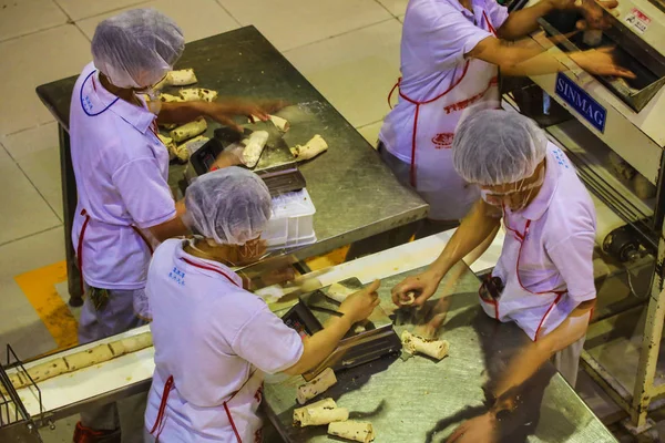 Beijing China June 2019 Chinese Bread Factory Workers Top View — Stock Photo, Image