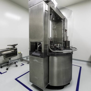 Pekin, Çin - 03 Haziran 2019: İlaç üretim laboratuvar ekipmanları.