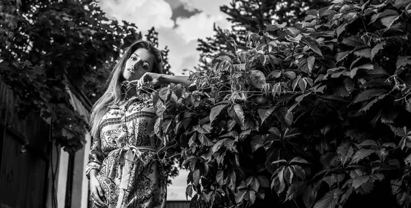 Belo Retrato Emocional Preto Branco Jovem Livre — Fotografia de Stock