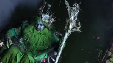Poseidon 'un Fantastik Görüntüsü. Güzel Sanatlar Masalı 4K Video.