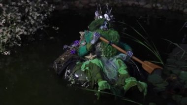 Poseidon 'un Fantastik Görüntüsü. Güzel Sanatlar Masalı 4K Video.
