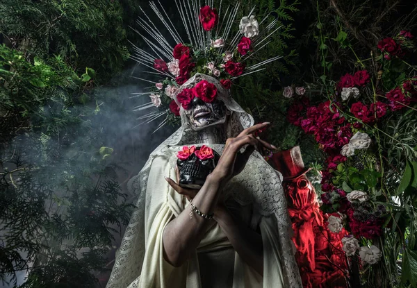 Fabulosa estilização de Santa Muerte - Santa Morte - culto religioso moderno. Conceito Arte conto de fadas foto . — Fotografia de Stock