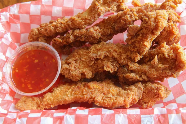 Crispy Tender Southern Fried Chicken Breast Tenders Sweet Chili Sauce — Stock Photo, Image