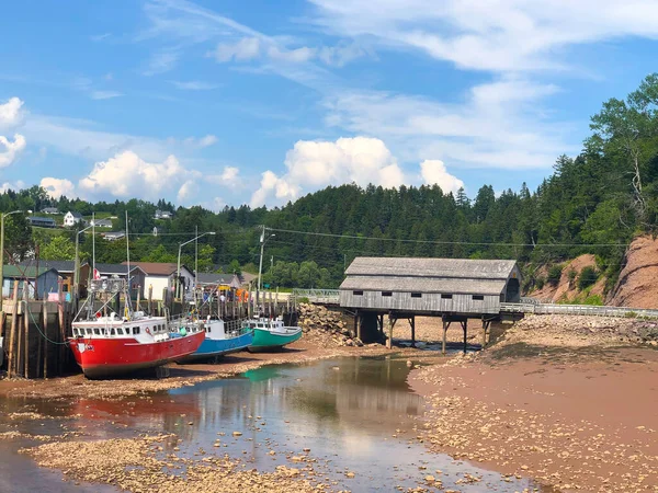 Kolorowe Łodzie Rybackie Atlantic Canada Zatoce Fundy Martins Nowy Brunszwik — Zdjęcie stockowe