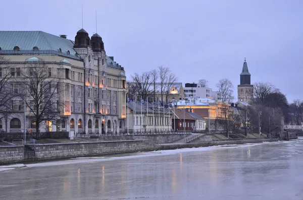 Turku Finlandia Muelle Del Río Aura Crepúsculo Invierno —  Fotos de Stock