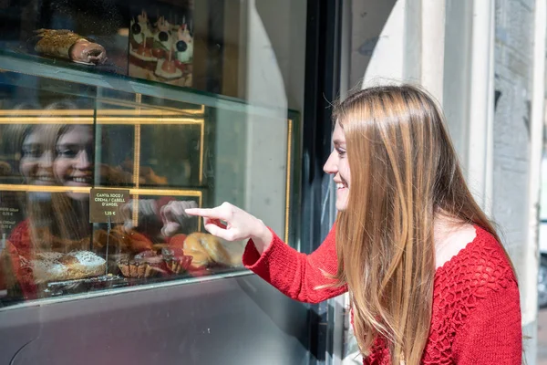 Beautiful Happy Blonde Girl Choosing Pastries Bar Showcase — Stock Photo, Image