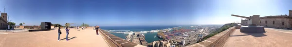 Barcelona Mayıs 2018 Turist Şehir Manzaralı Montjuic Kalesi Teras Keyfini — Stok fotoğraf