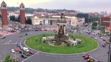 İspanya Meydanı, trafik havadan görünümü.