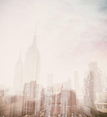 Manhattan'ın binalar alacakaranlıkta