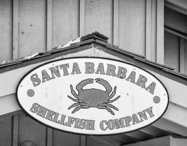 サンタ バーバラ カリフォルニア州 2011 貝会社レストランの看板 貝の会社はサンタ バーバラの非常に有名なレストラン — ストック写真