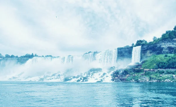 尼亚加拉瀑布 夏季美丽的自然景观 — 图库照片