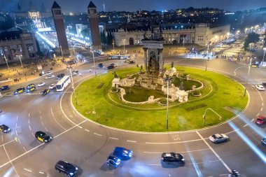 Gece, hava trafik görünümünü Square'de İspanya.