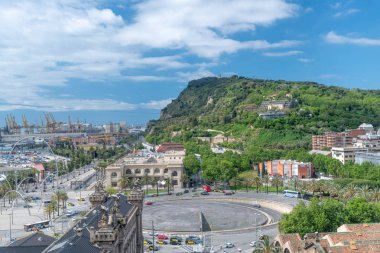Barcelona, İspanya. Montjuic Dağı havadan görünümü.