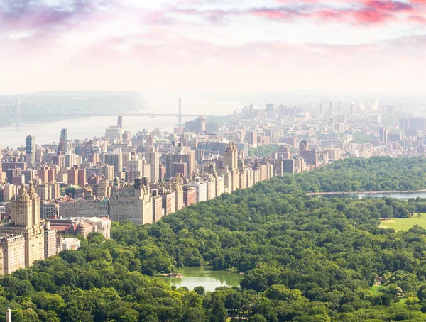 Belo Céu Por Sol Sobre Central Park Manhattan Nova York — Fotografia de Stock