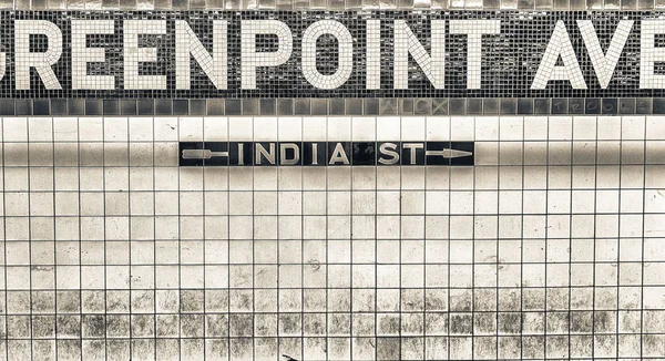 Greenpoint Avenue Subway Station Sign New York — Stock Photo, Image