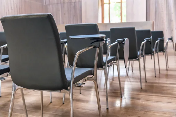 Fila Sillas Una Moderna Sala Reuniones —  Fotos de Stock