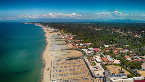 Vue Aérienne Des Parasols Chaises Longues Plage — Photo